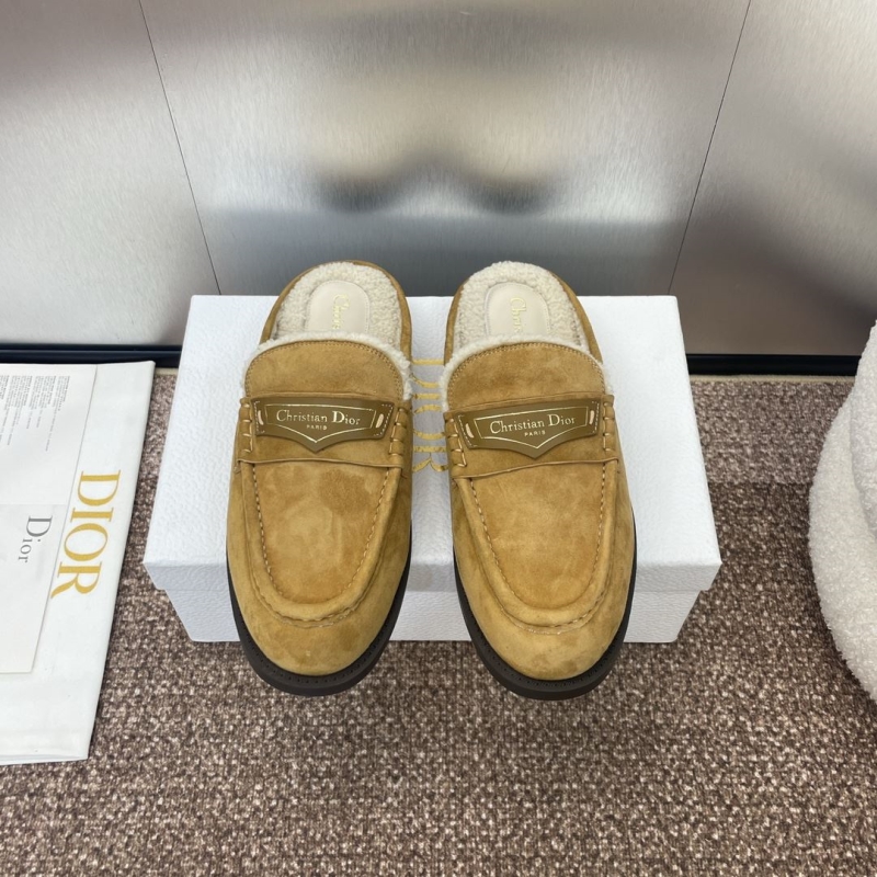 ch**an D*or slippers